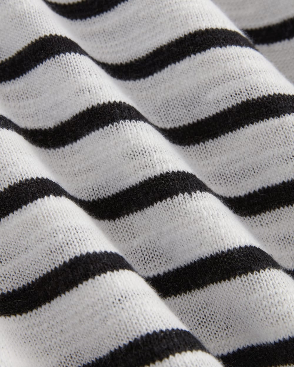 The Slouch Sweater in Cotton Linen | White / Black