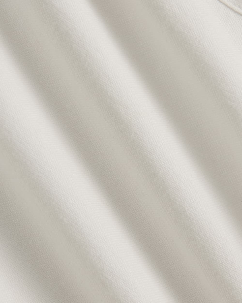 The Boxy Oxford | White